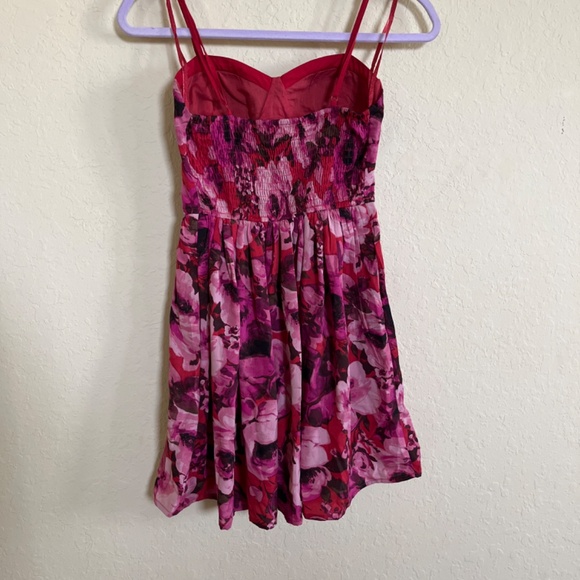 ✨Trendy, red, floral, mini dress✨ - Picture 3 of 3